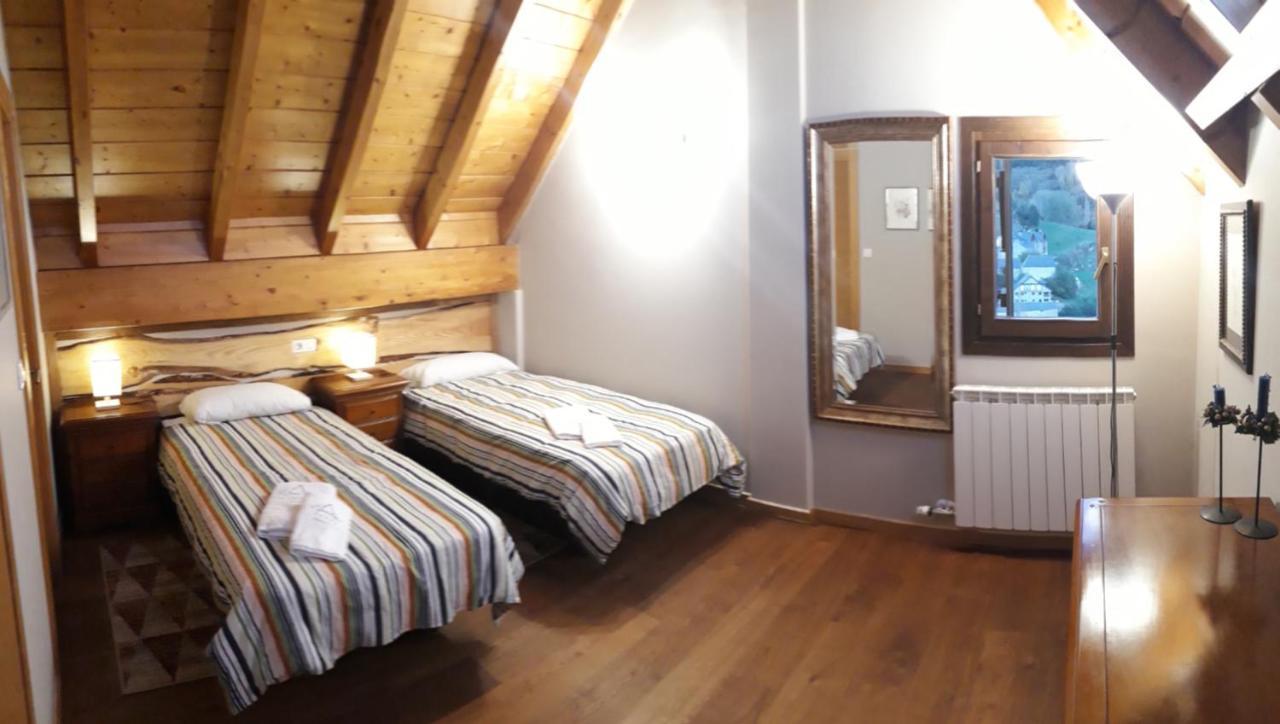 Excelsior. Espectacular Y Exclusivo Apartamento En Sallent De Gallego. Bagian luar foto