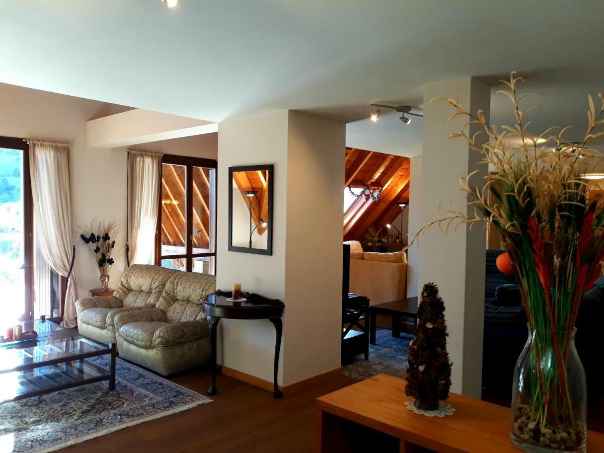 Excelsior. Espectacular Y Exclusivo Apartamento En Sallent De Gallego. Bagian luar foto